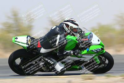 media/Mar-28-2022-Superbike Trackdays (Mon) [[b8603d0f67]]/Open Track Time/Turn 3 Inside/